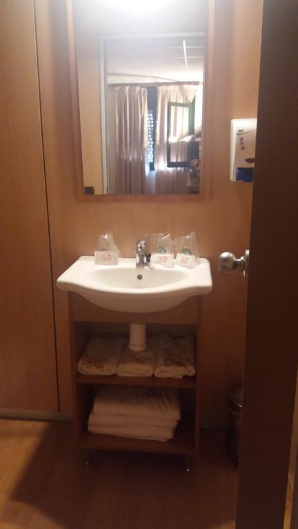 Hostal Bonaterra Massanet De La Selva 외부 사진
